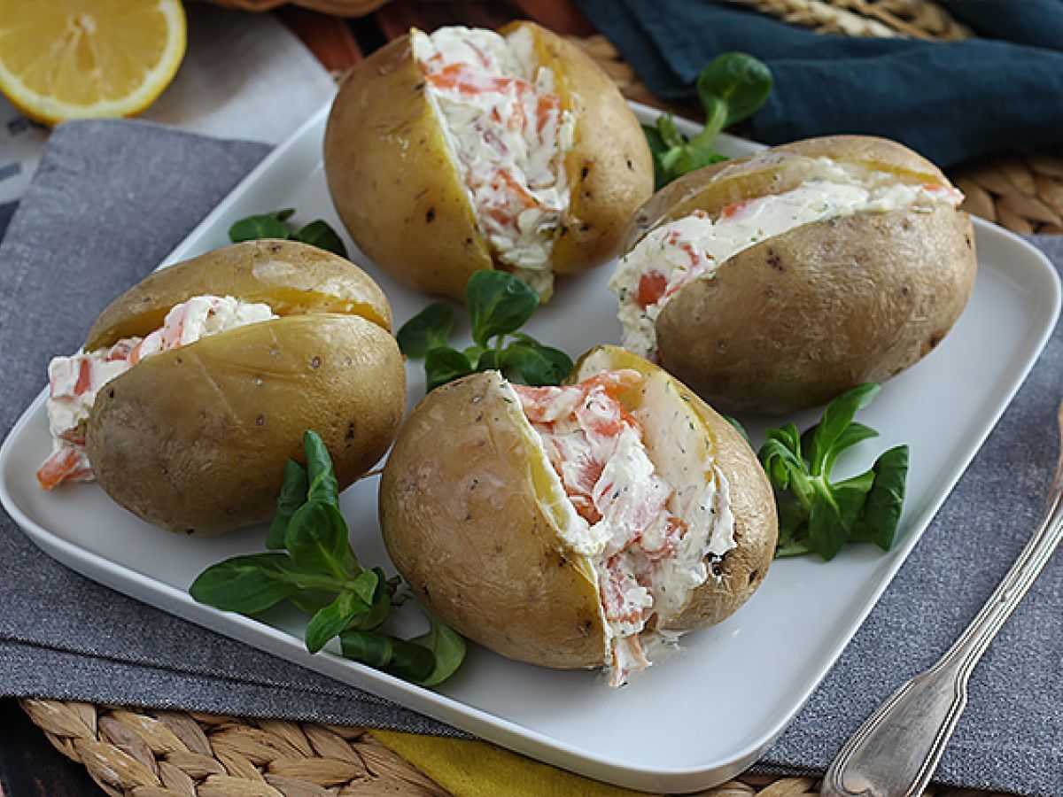 Fyllda potatisar med rökt lax och fromage frais - foto 2