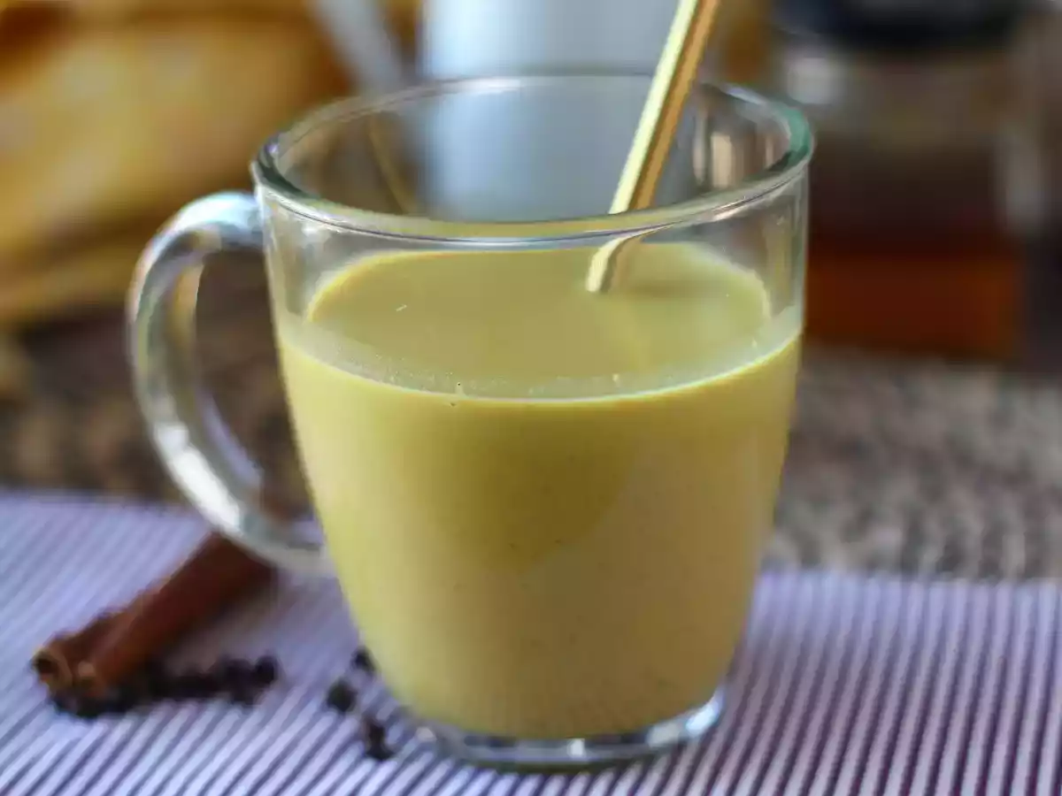 Gyllene mjölk eller golden milk: Drycken för hälsa och välbefinnande! - foto 2