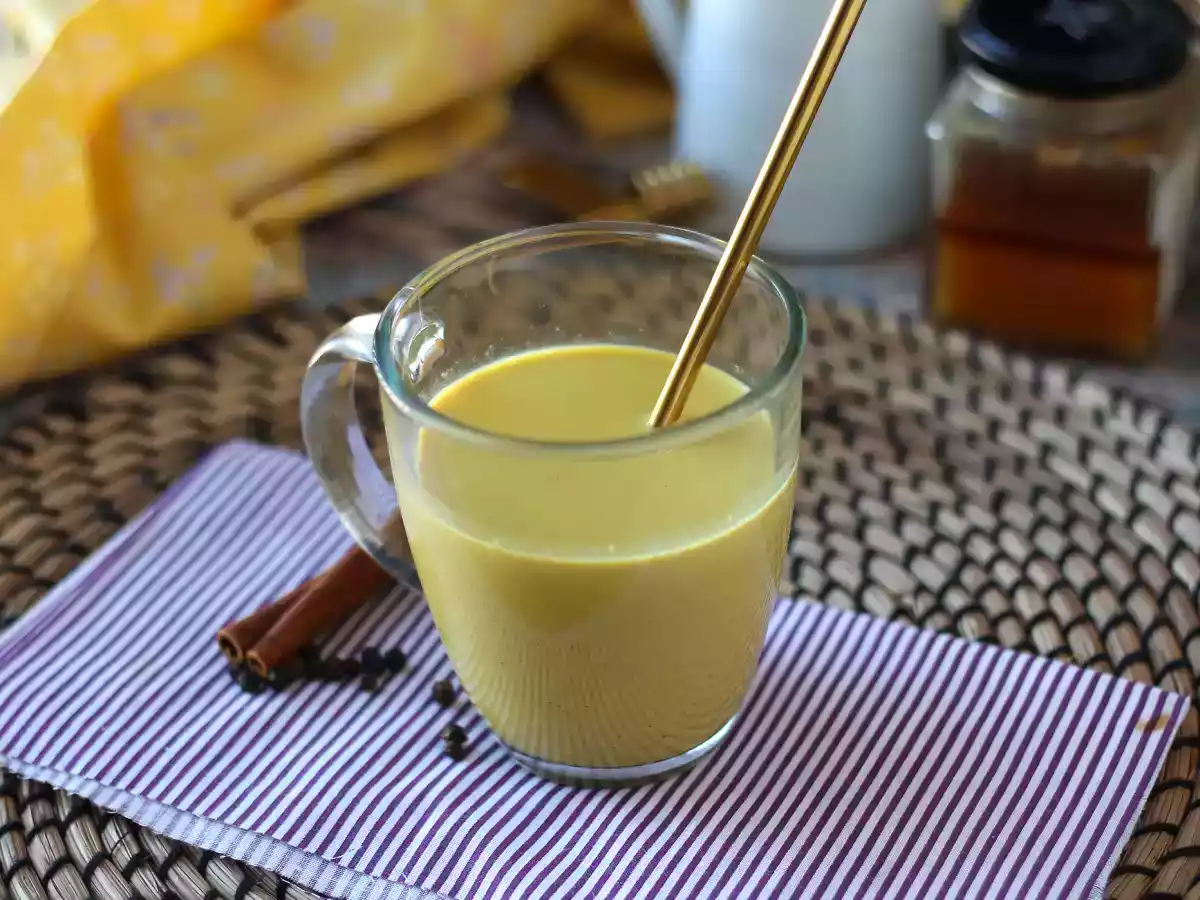 Gyllene mjölk eller golden milk: Drycken för hälsa och välbefinnande! - foto 4