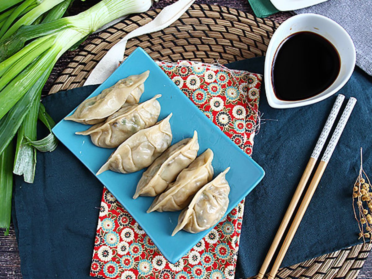 Gyozas med kyckling, morötter och champinjoner - foto 6