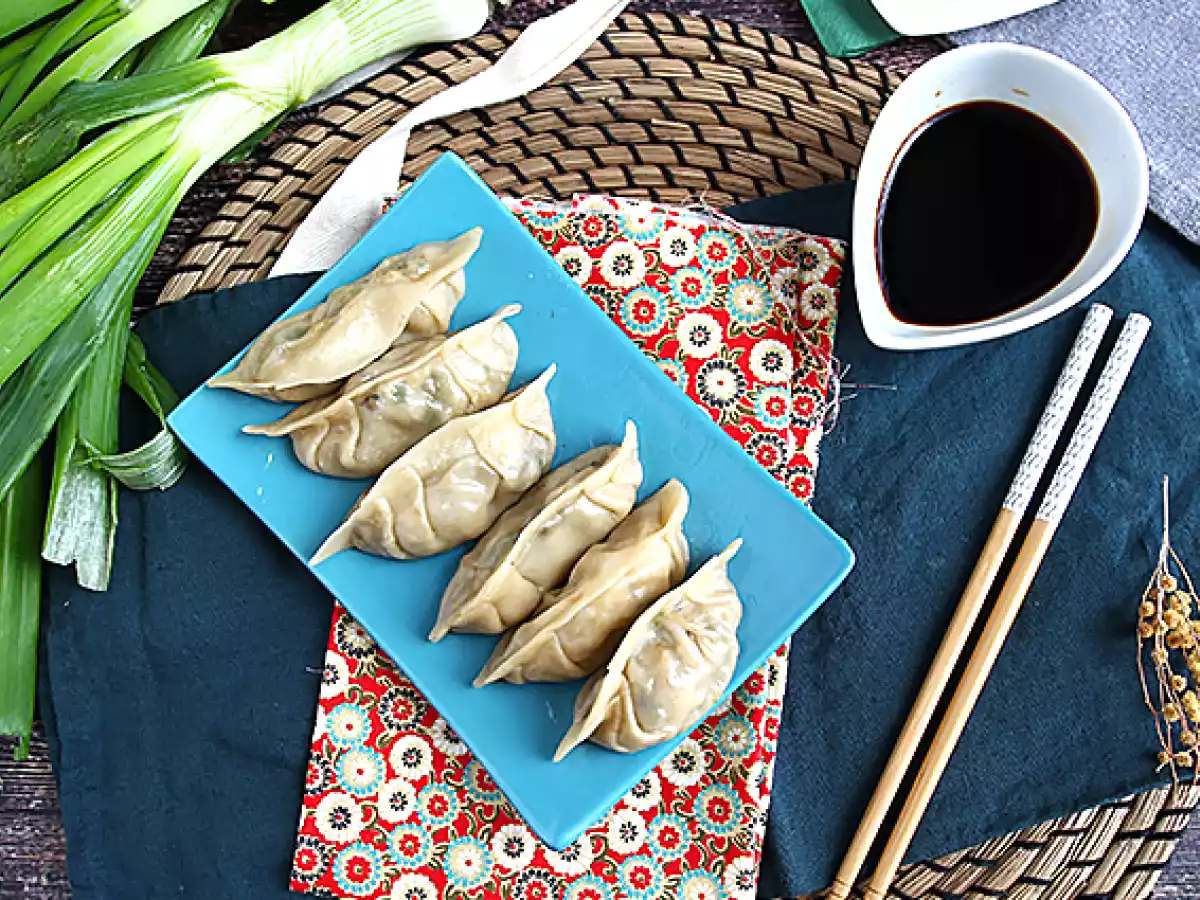 Gyozas med kyckling, morötter och champinjoner - foto 6