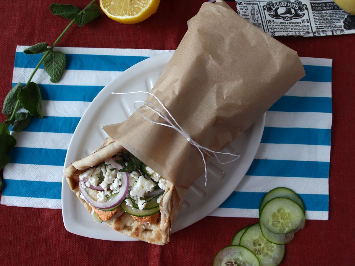 Gyros med lax, den perfekta grekiska fiskmackan för sommaren! - foto 3