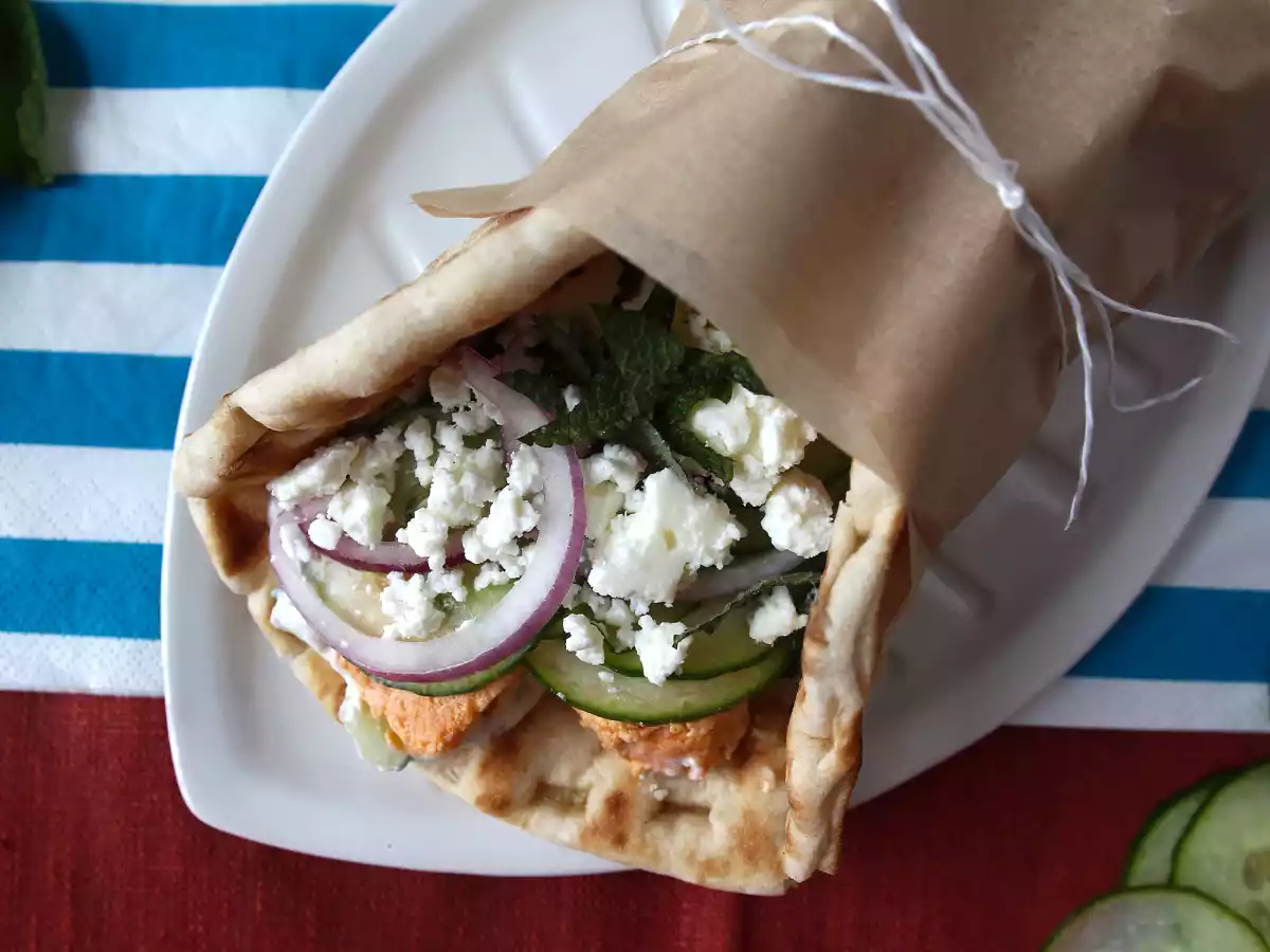 Gyros med lax, den perfekta grekiska fiskmackan för sommaren! - foto 4