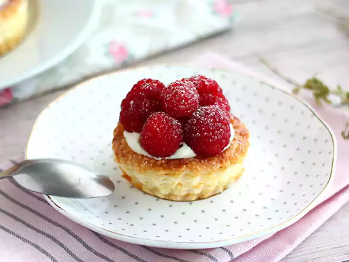 Hallon och mascarpone vol au vent