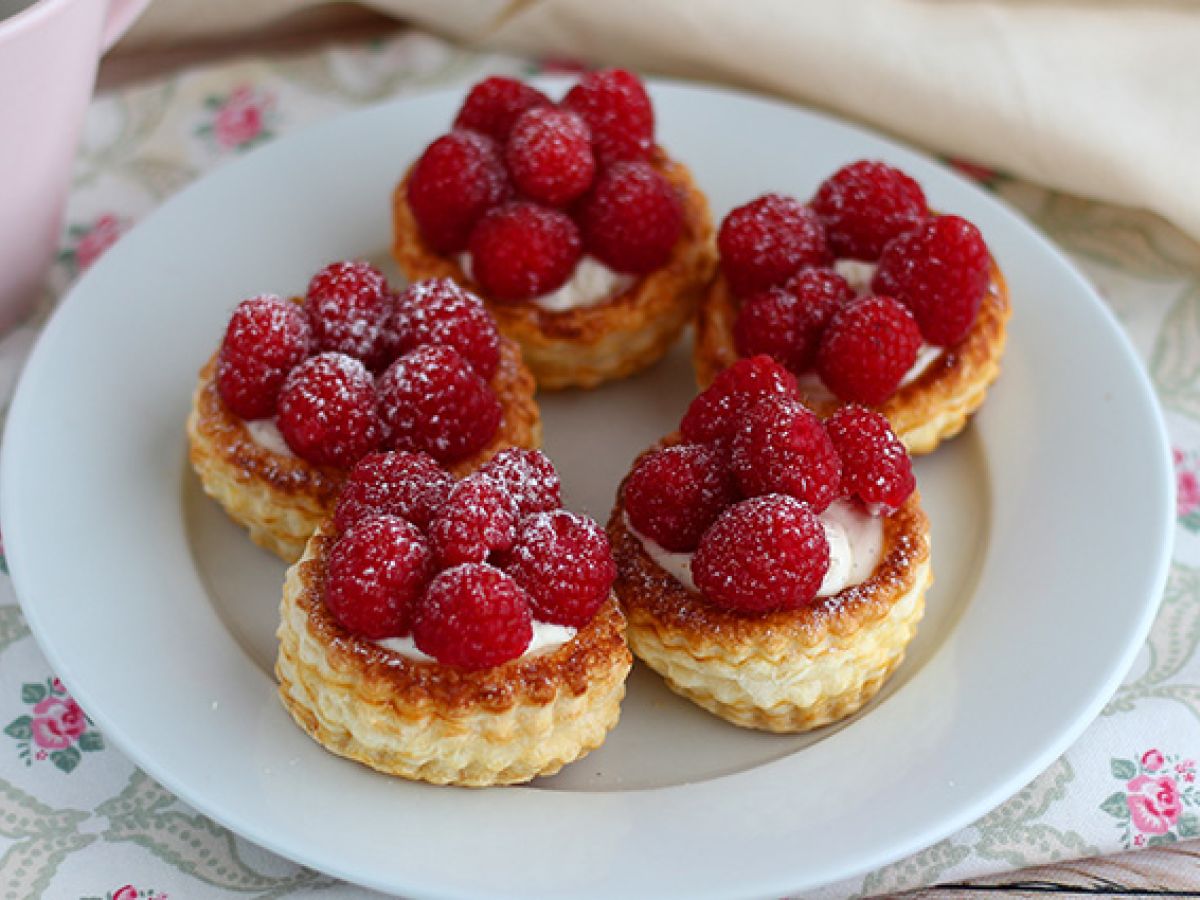 Hallon och mascarpone vol au vent - foto 3