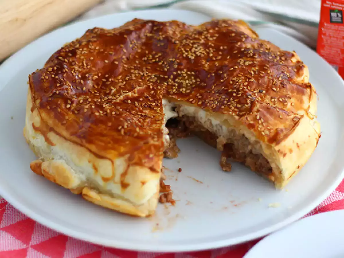 Hamburgerpaj – en cheeseburgare att dela på!