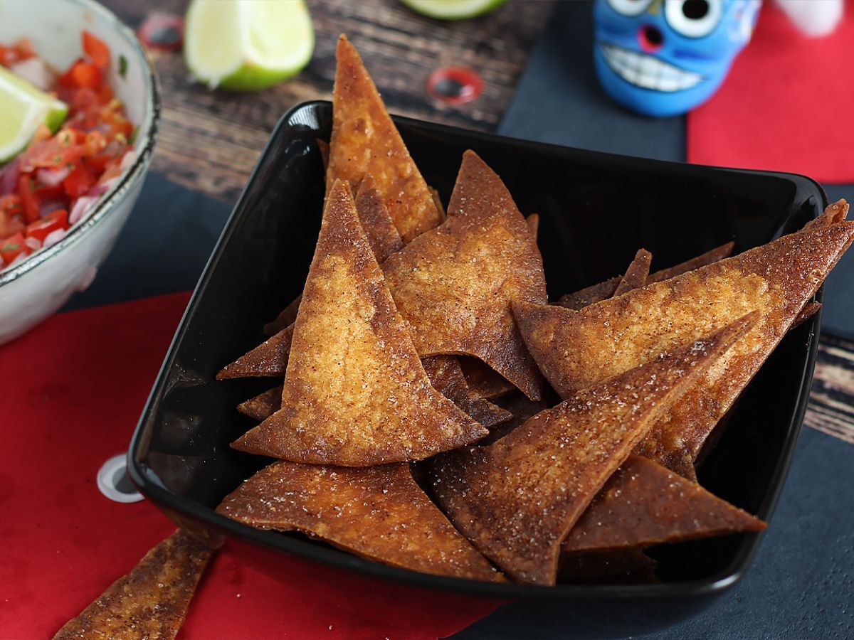 Häxhattar av tortillachips