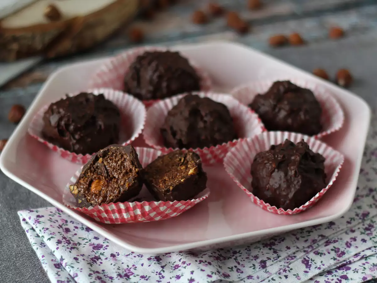 Hemgjorda Ferrero-inspirerade chokladpraliner