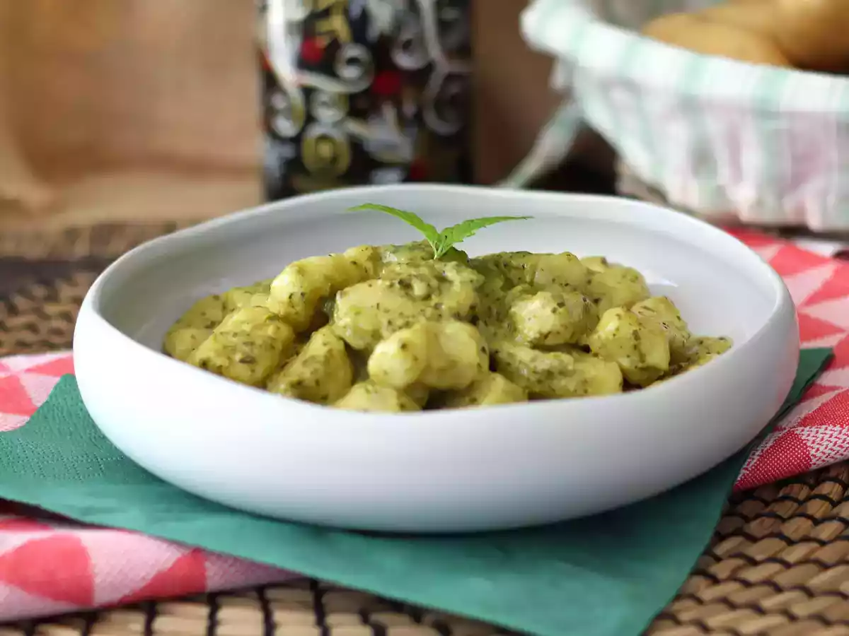 Hemlagad potatisgnocchi med pesto - foto 4