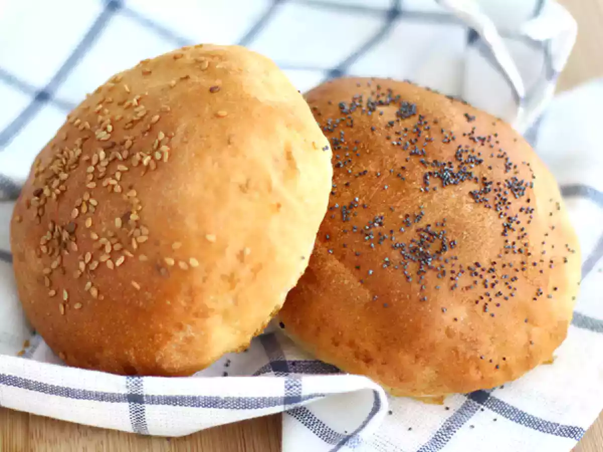 Hemlagade hamburgerbröd (buns)
