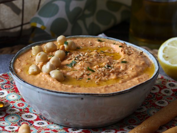 Hummus med röd paprika