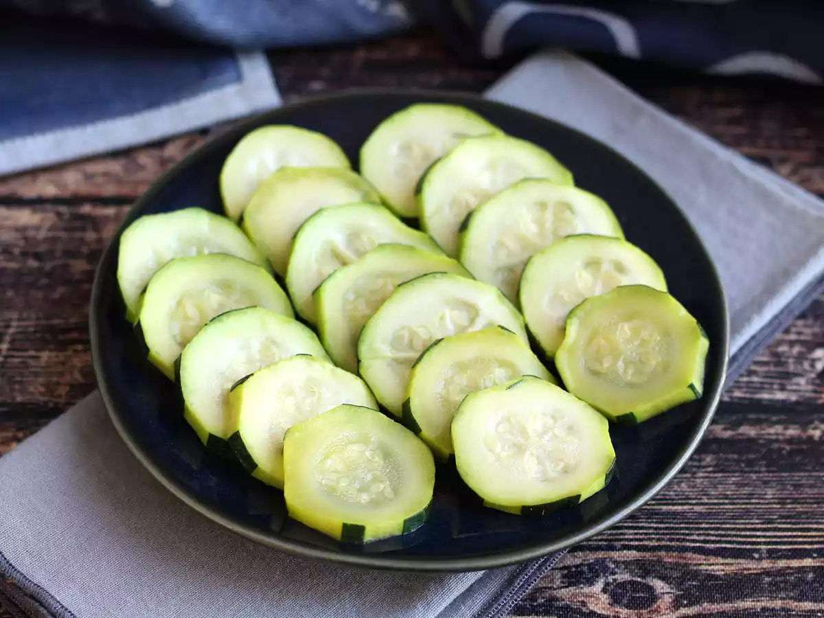 Hur ångkokar jag zucchini?