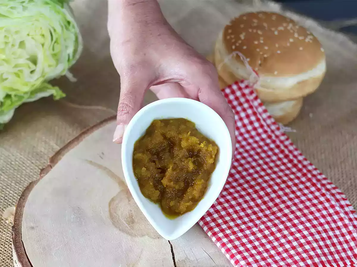 Hur gör jag hemlagad relish?
