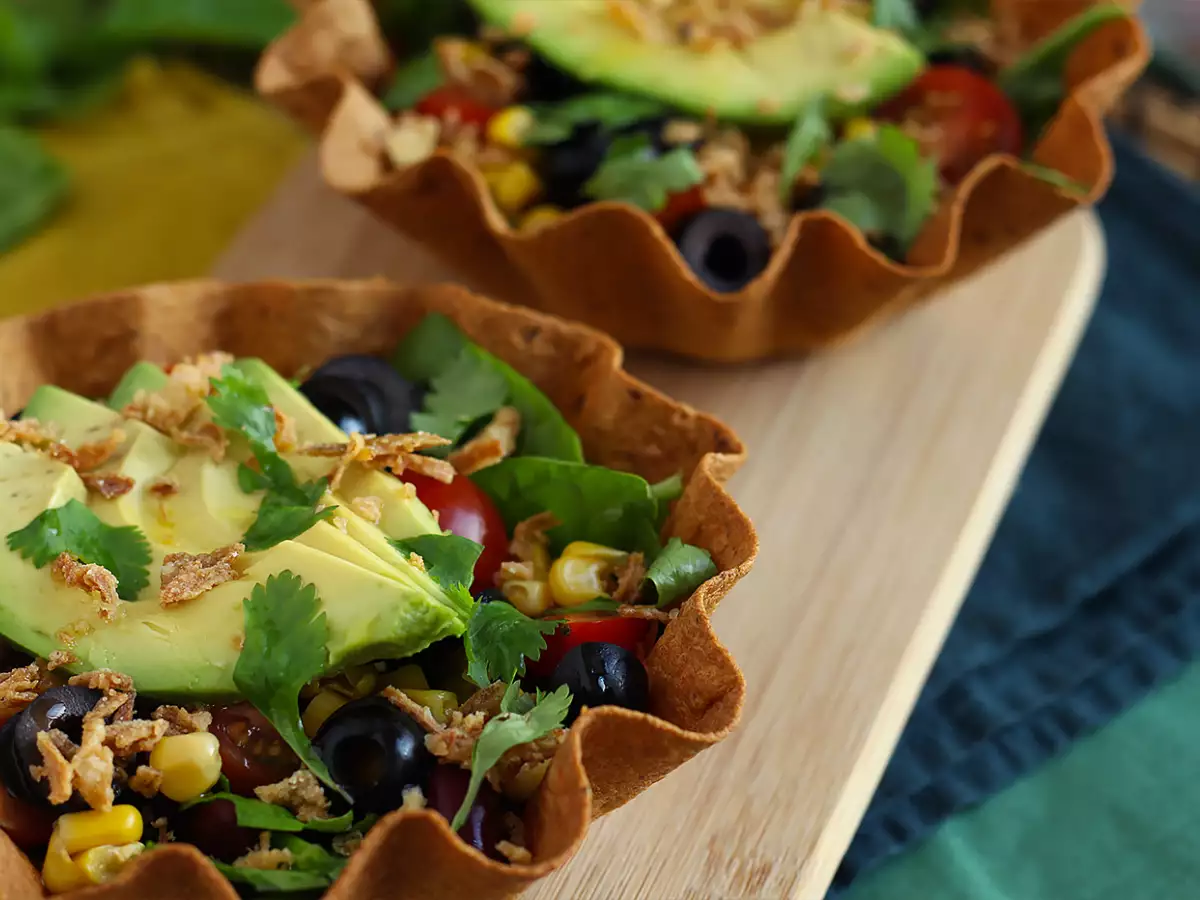 Hur gör man tortillaskålar? En enkel sallad utan disk! - foto 4