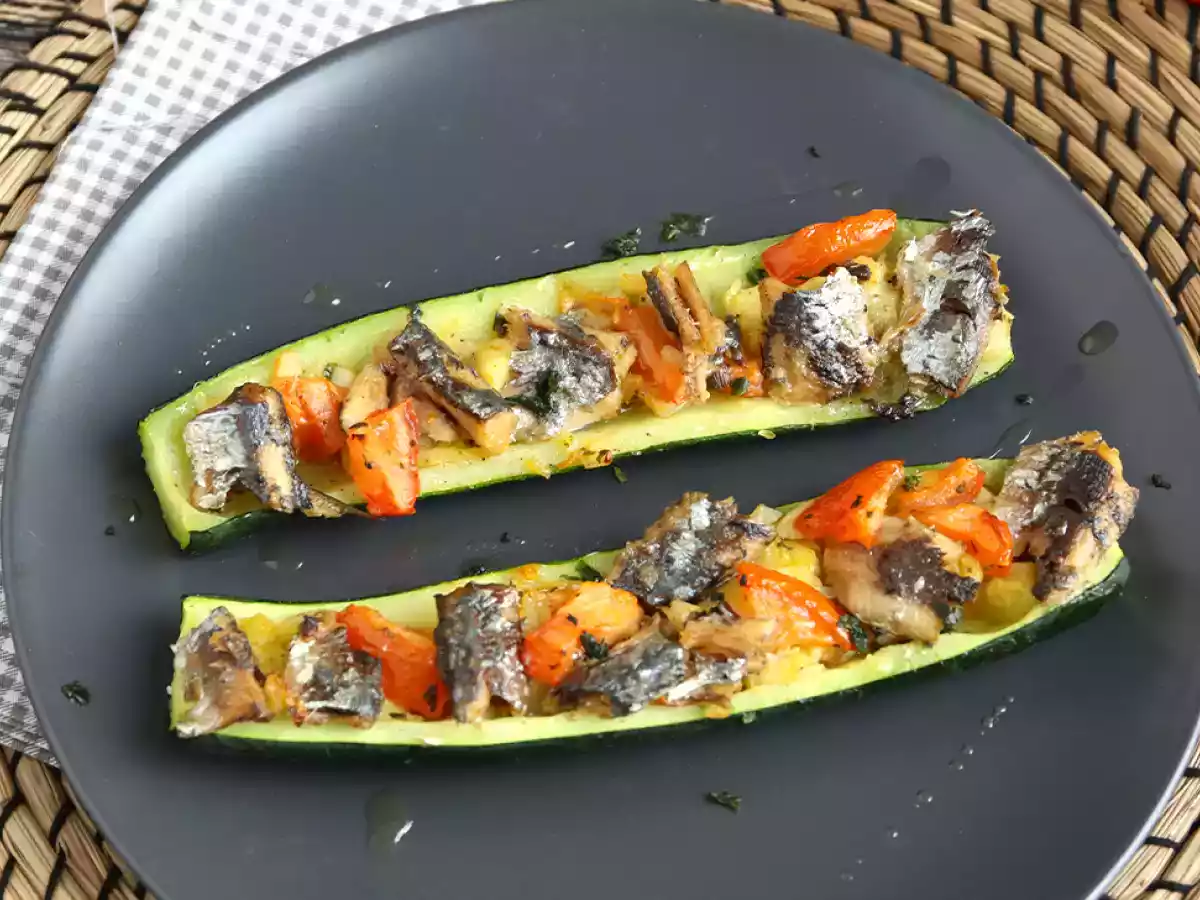 Hur gör man zucchini fyllda med sardiner? - foto 3