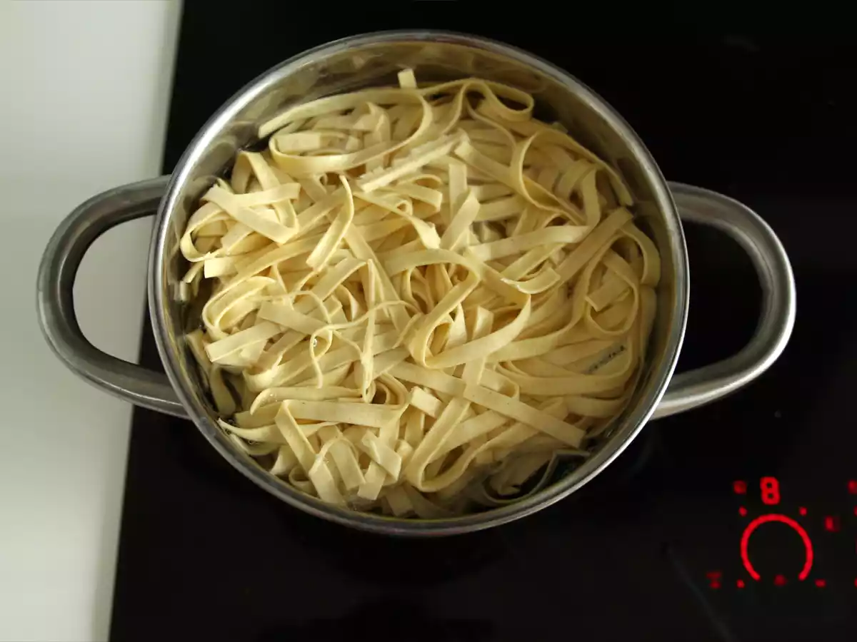 Hur kokar jag färsk pasta?