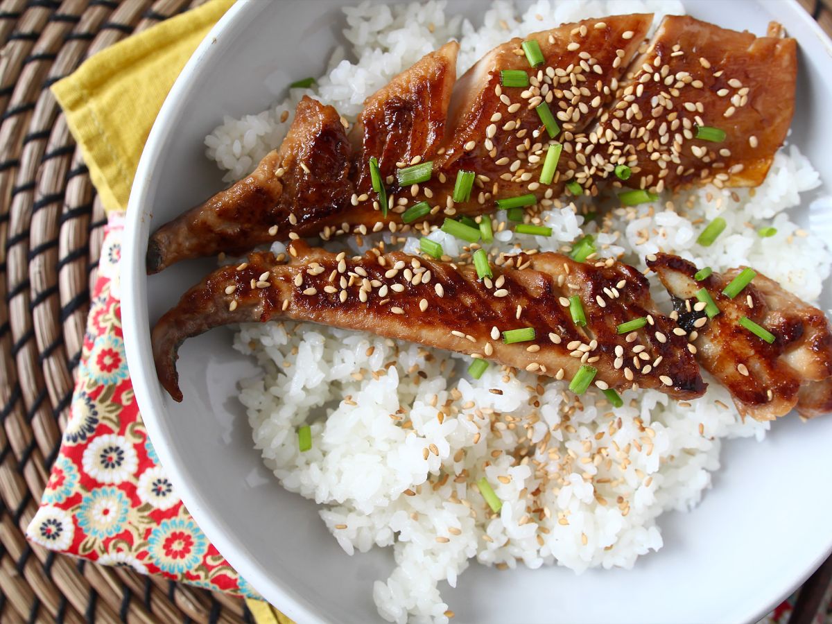 Hur lagar du makrill? Prova detta recept glaserat med sojasås och honung! - foto 3