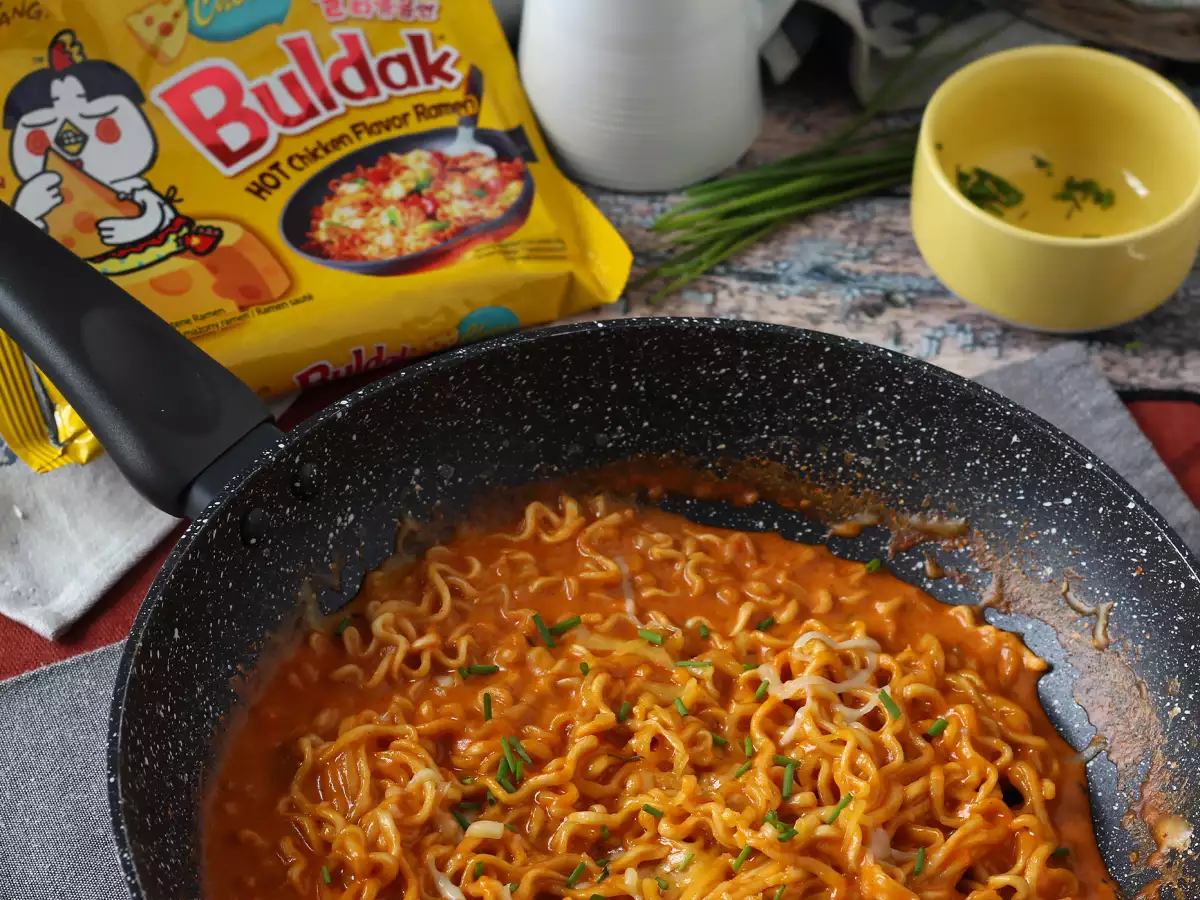 Hur lagar man Buldak med ostsmak? Ett snabbt och enkelt recept! - foto 7