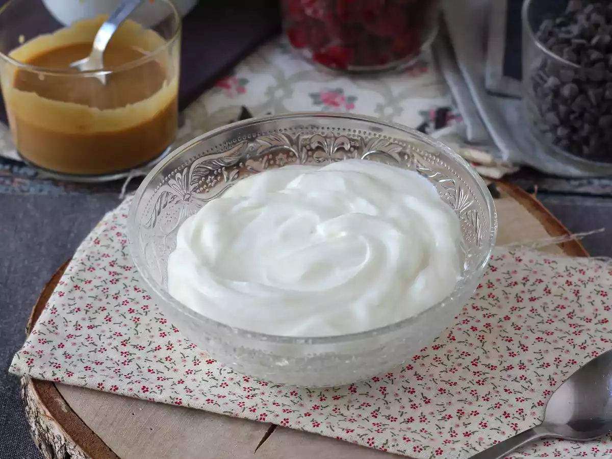 Hur man gör hemlagad Skyr? Ett enkelt och ekonomiskt recept!