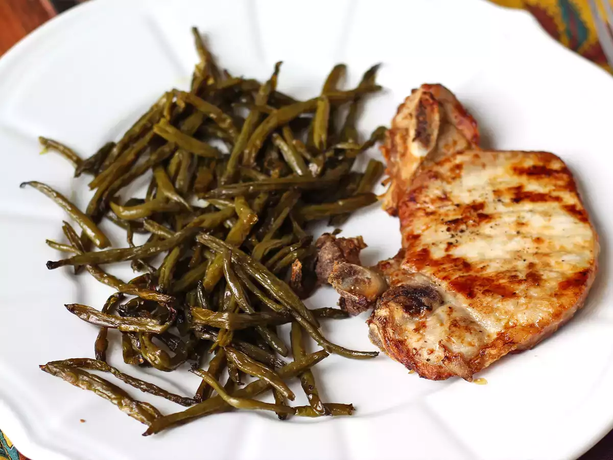 Hur tillagar man en fläskkotlett i Airfryer? - foto 3