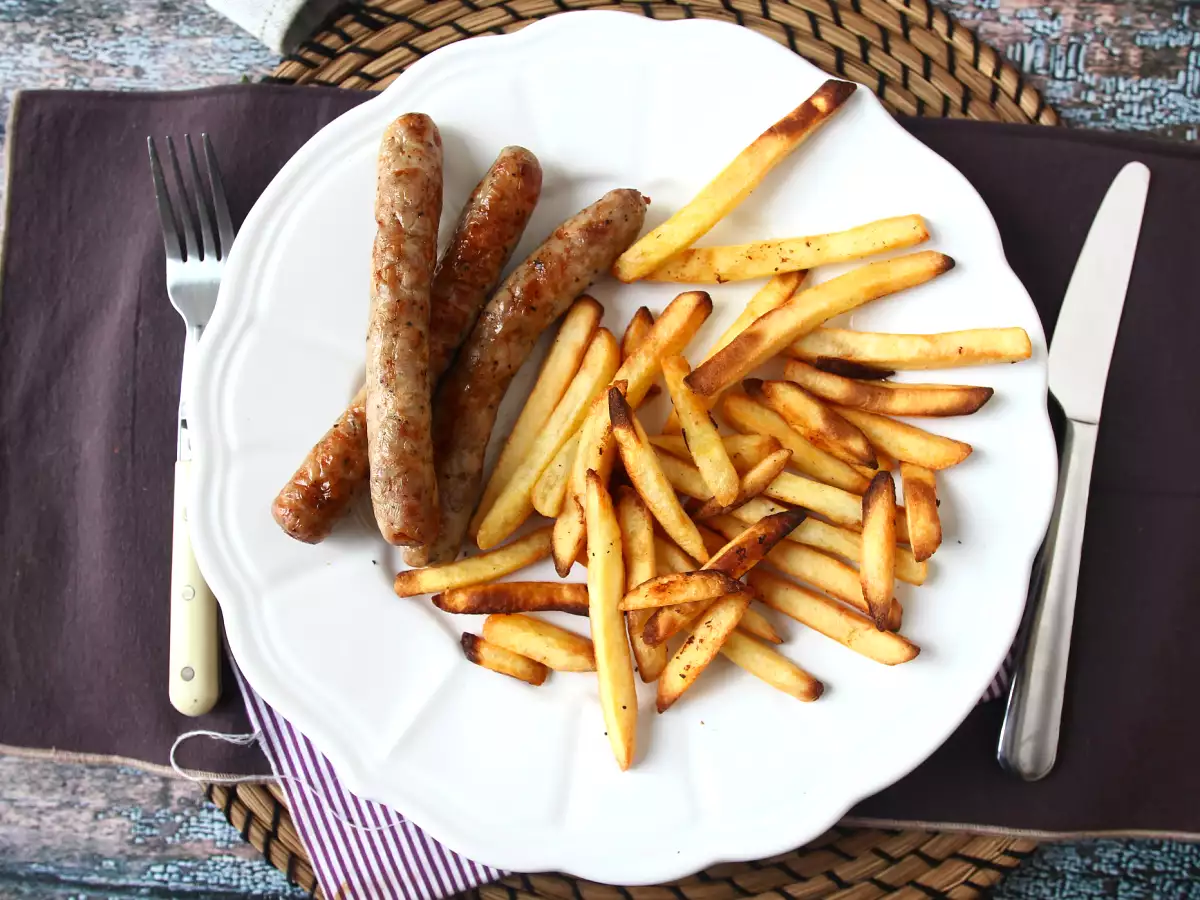 Hur tillagar man korv i Air Fryer?