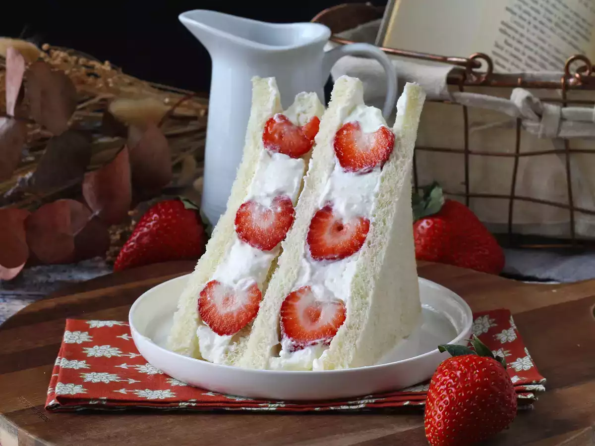 Ichigo sando, den japanska jordgubbssmörgåsen! - foto 2