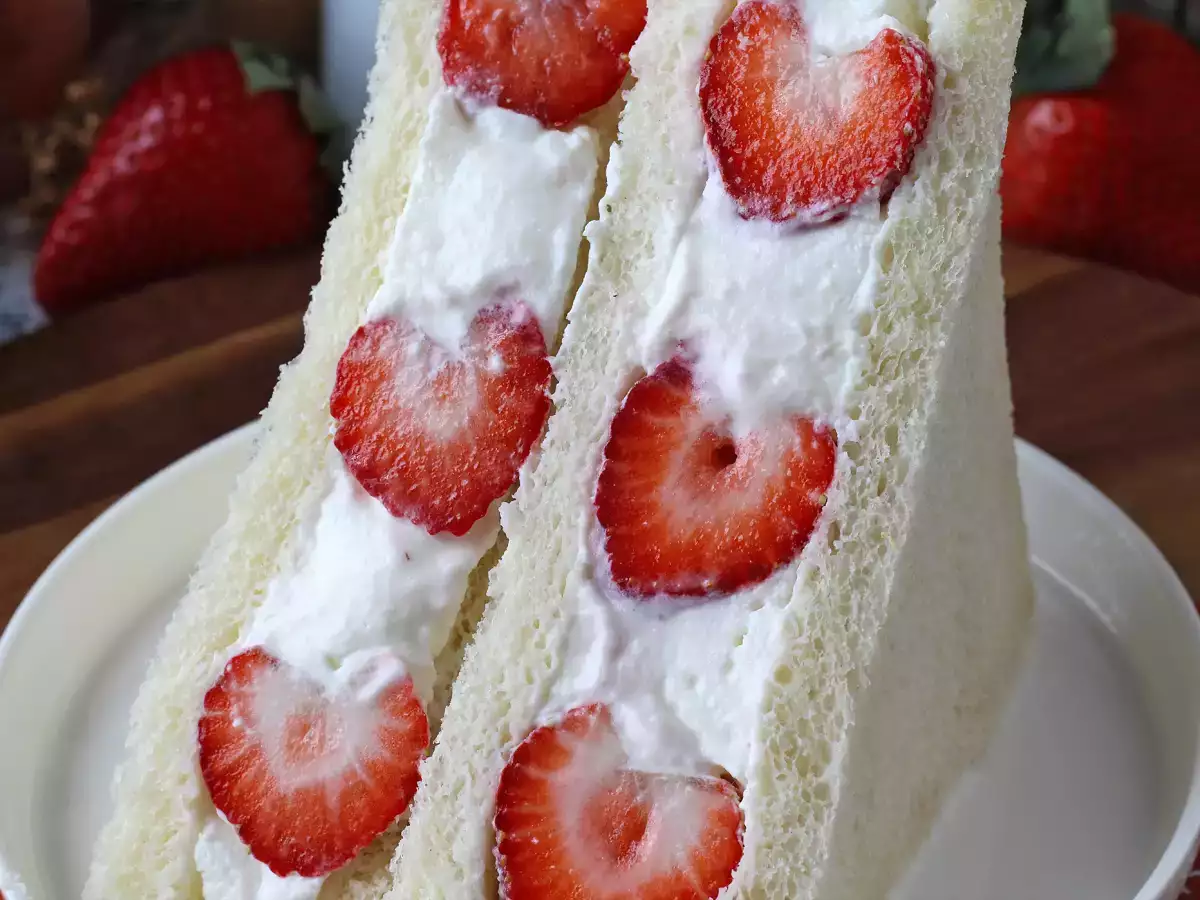 Ichigo sando, den japanska jordgubbssmörgåsen! - foto 3