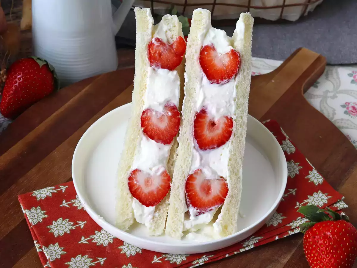 Ichigo sando, den japanska jordgubbssmörgåsen! - foto 4