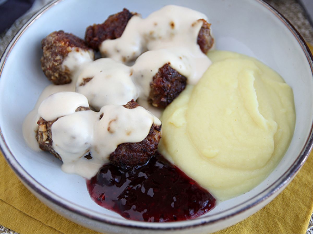 Ikea köttbullar med vit sås - foto 5