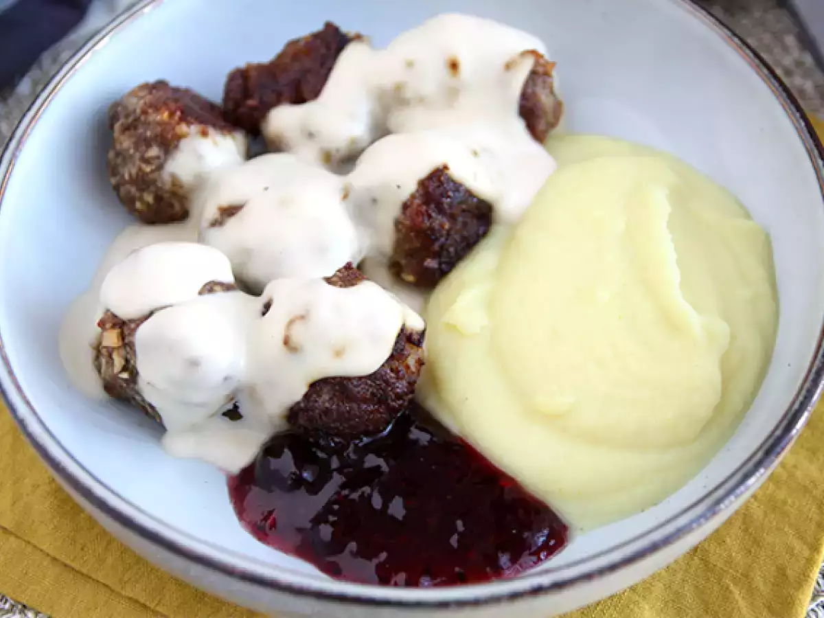 Ikea köttbullar med vit sås - foto 5