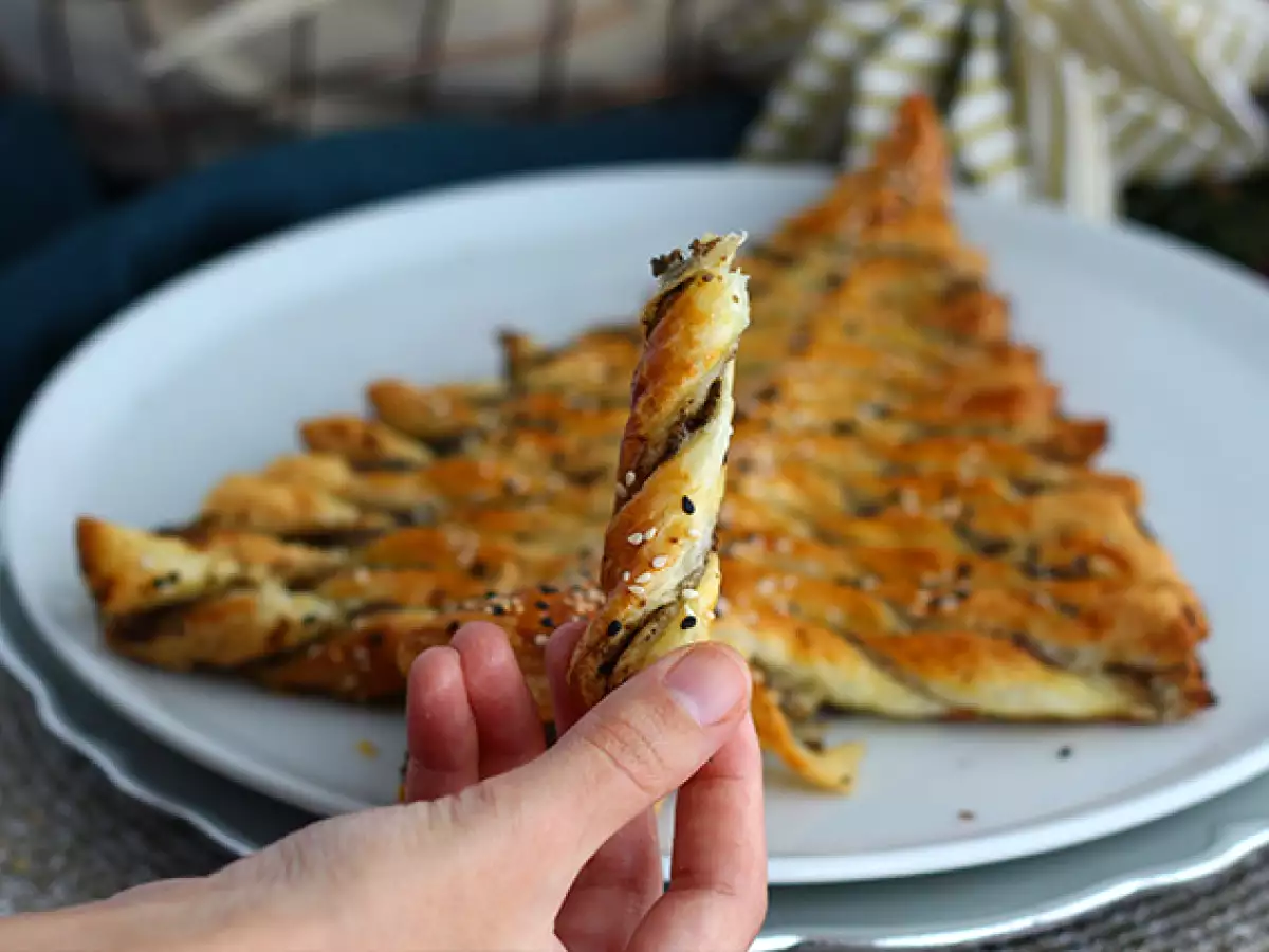 Julgran av smördeg med hemlagad tapenade - foto 2