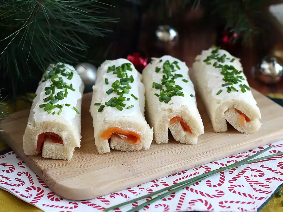 Julstubbar av toastbröd