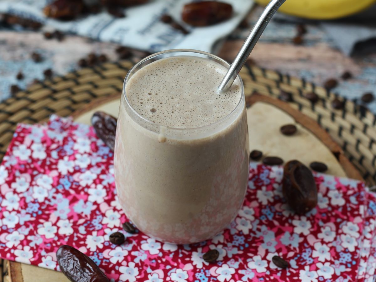 Kaffe och dadelsmoothie för att väcka dig! - foto 4