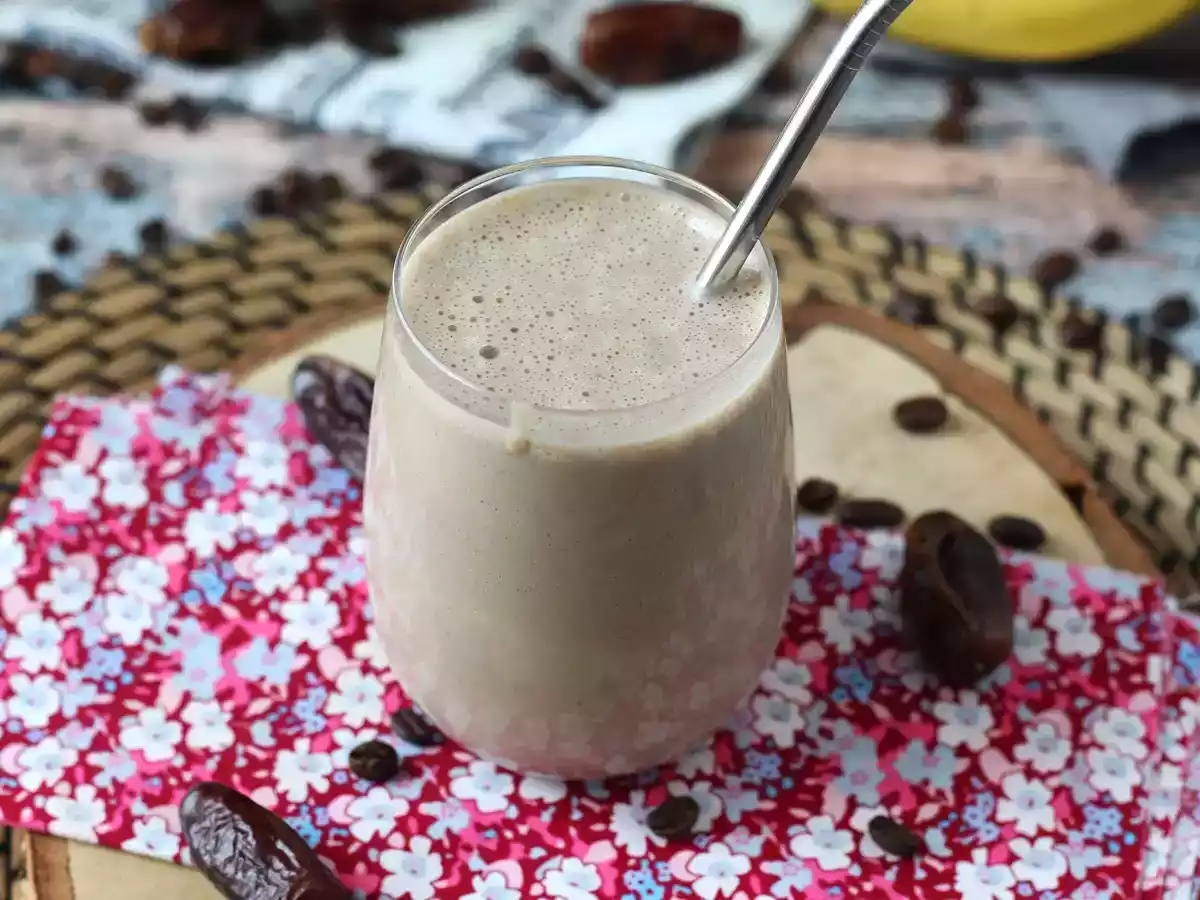 Kaffe och dadelsmoothie för att väcka dig! - foto 4