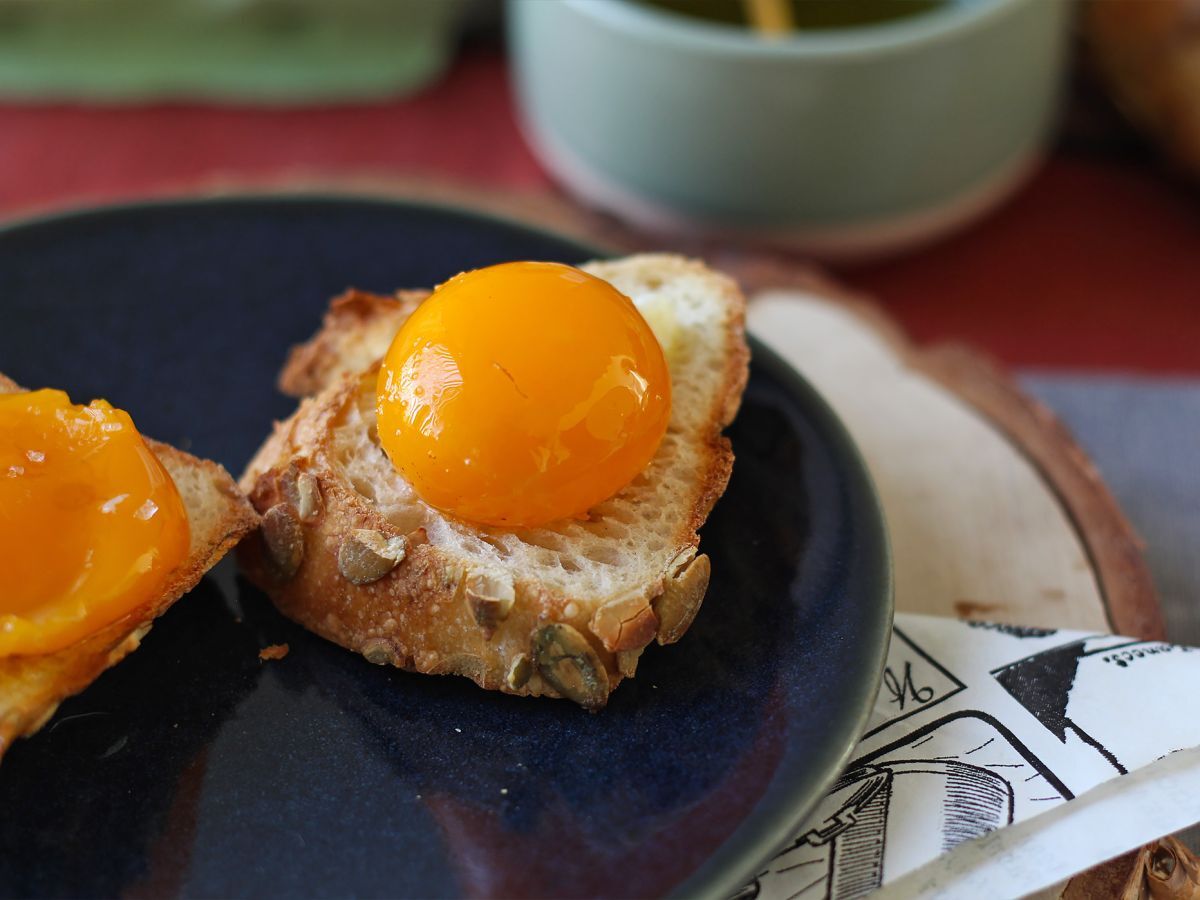 Kanderade äggulor att breda med Air Fryer - foto 4