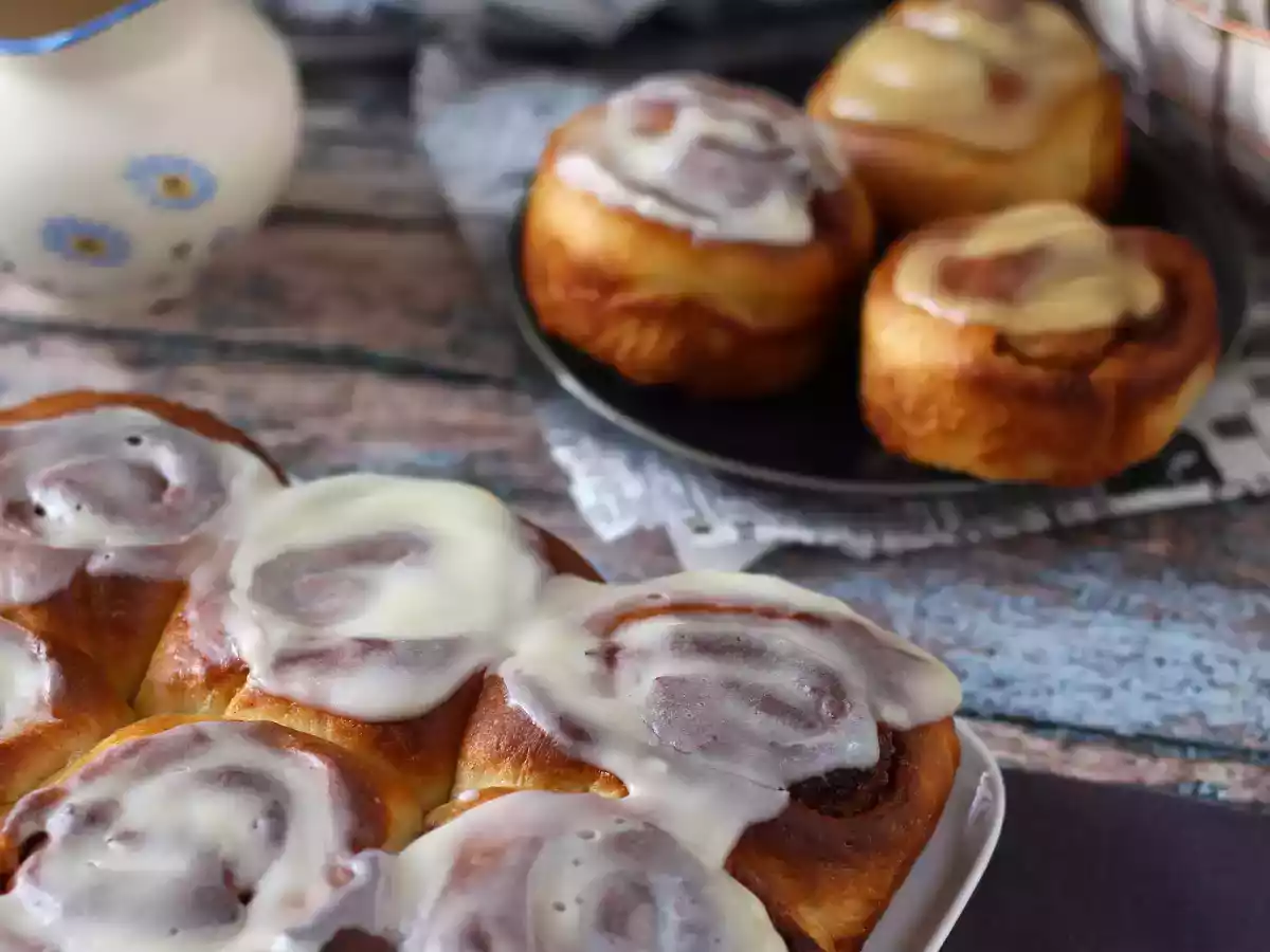 Kanelbullar, brioche med kanel och vaniljglasyr - foto 3