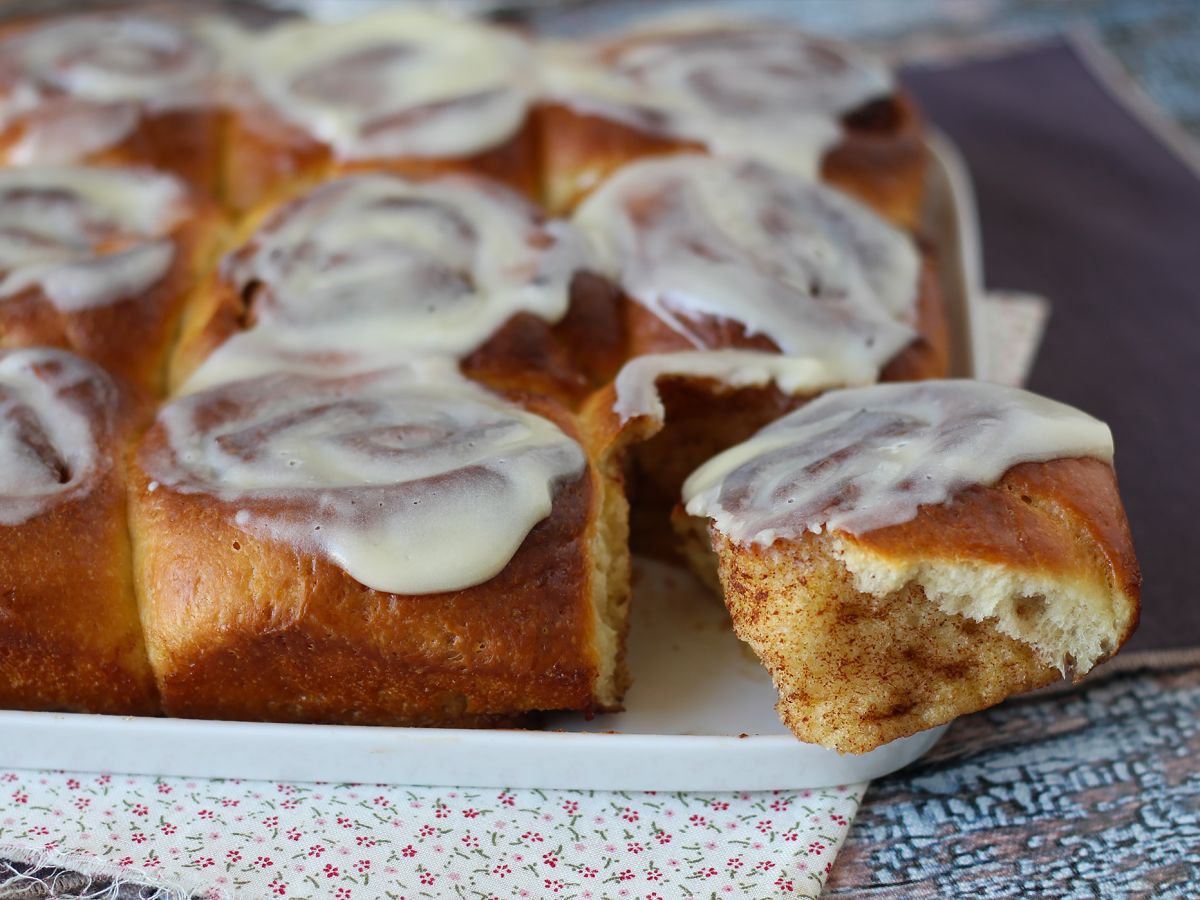 Kanelbullar, brioche med kanel och vaniljglasyr - foto 8