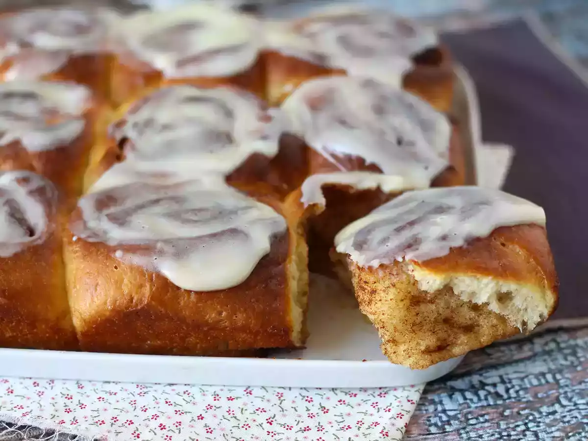 Kanelbullar, brioche med kanel och vaniljglasyr - foto 8
