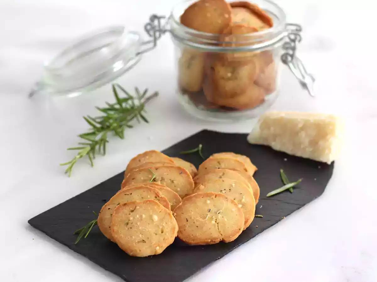 Kex med parmesan och aromatiska örter - foto 2