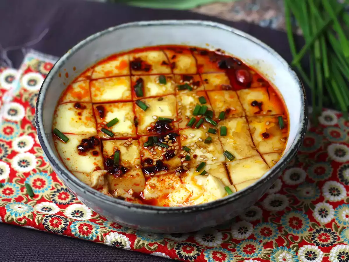 Kinesiska ångkokta ägg: det kinesiska receptet på ångkokta silkeslena ägg med bara två ingredienser! - foto 3