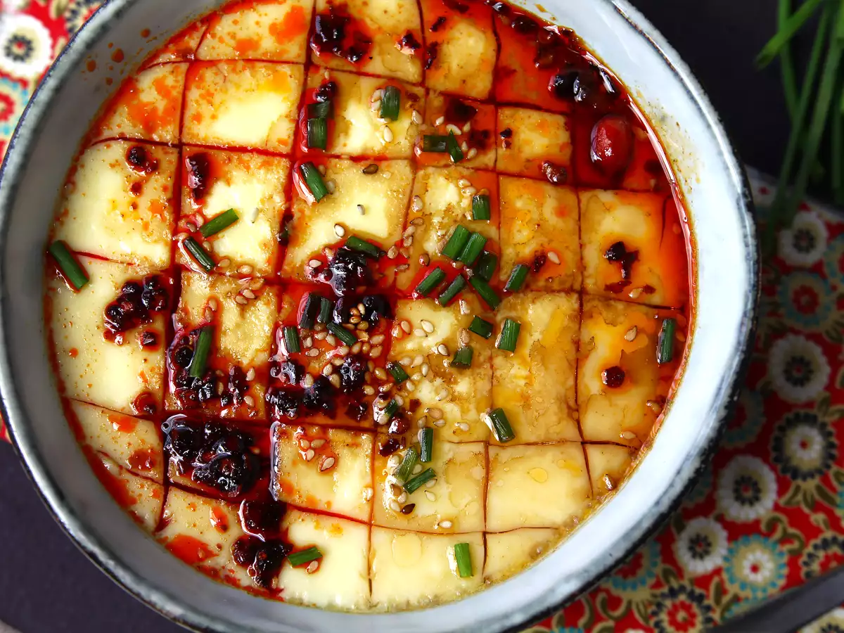 Kinesiska ångkokta ägg: det kinesiska receptet på ångkokta silkeslena ägg med bara två ingredienser! - foto 4