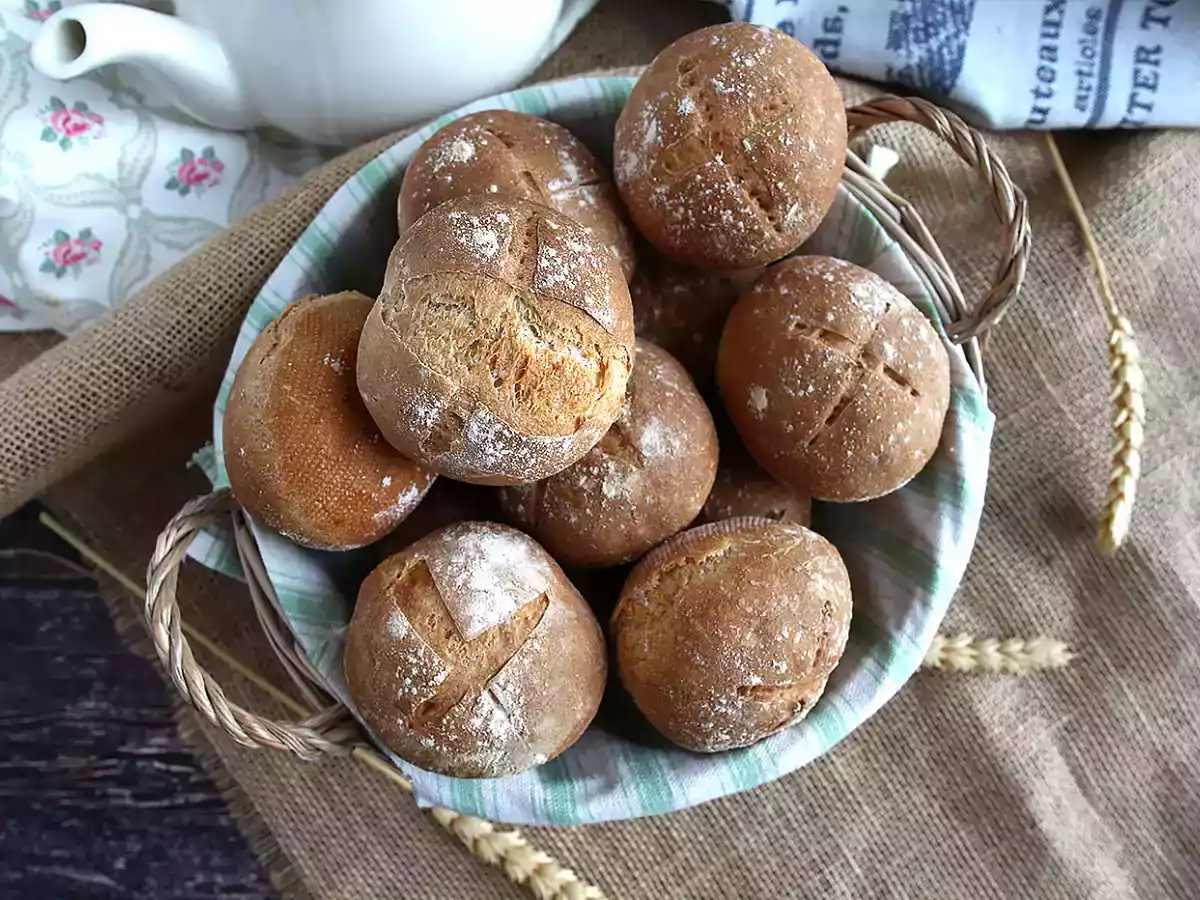 Knäckfria semlor - Resultat spröda och fluffiga! - foto 3