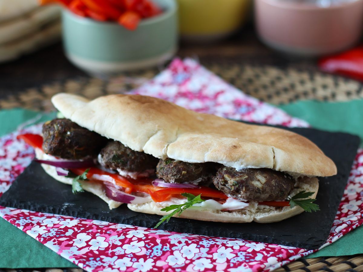 Köfte - de turkiska köttbullarna i bröd