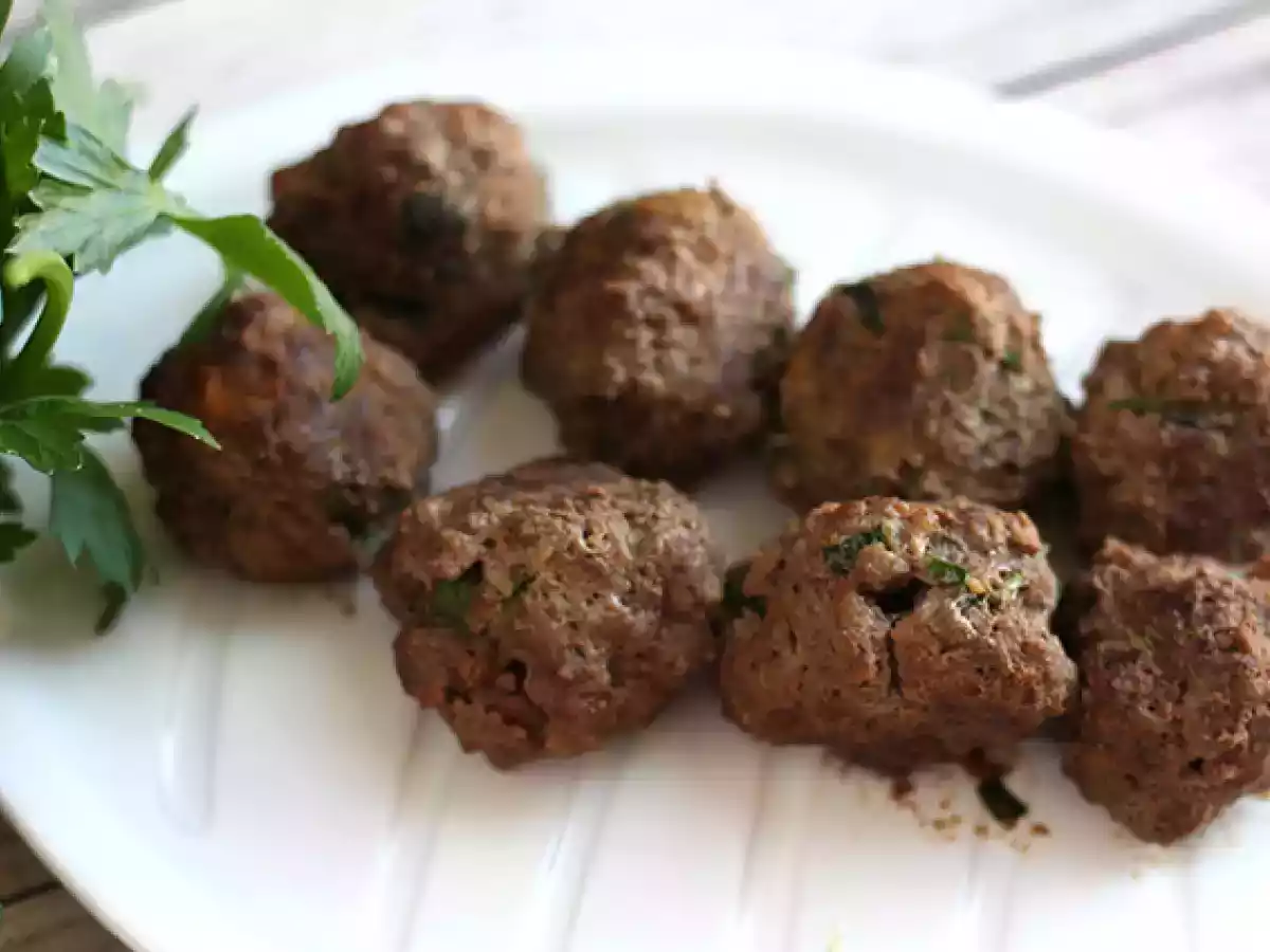 Köttbullar av nötkött och parmesan - foto 3