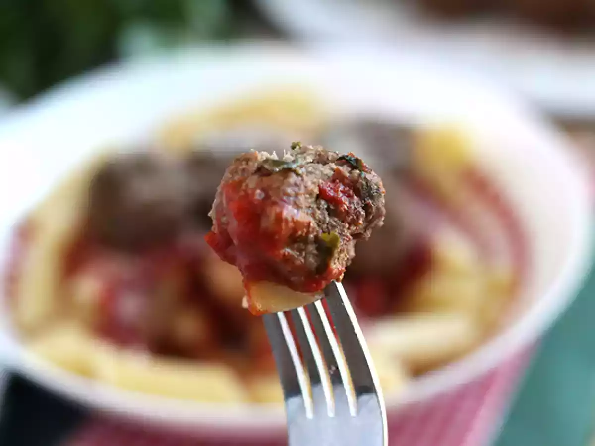 Köttbullar av nötkött och parmesan - foto 4