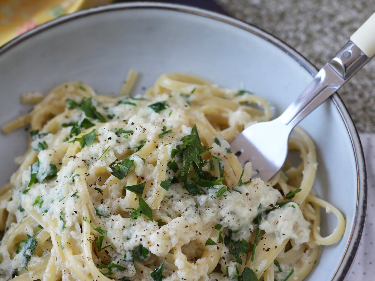 Krämig lökpasta: en välsmakande och superbillig rätt! - foto 4