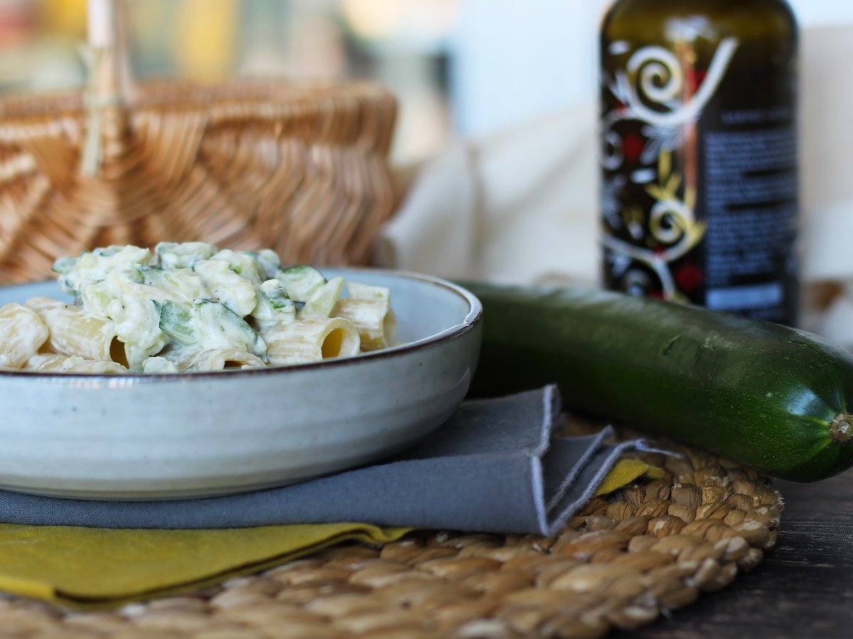 Krämig pasta med zucchini - ett välsmakande och snabbt recept - foto 3