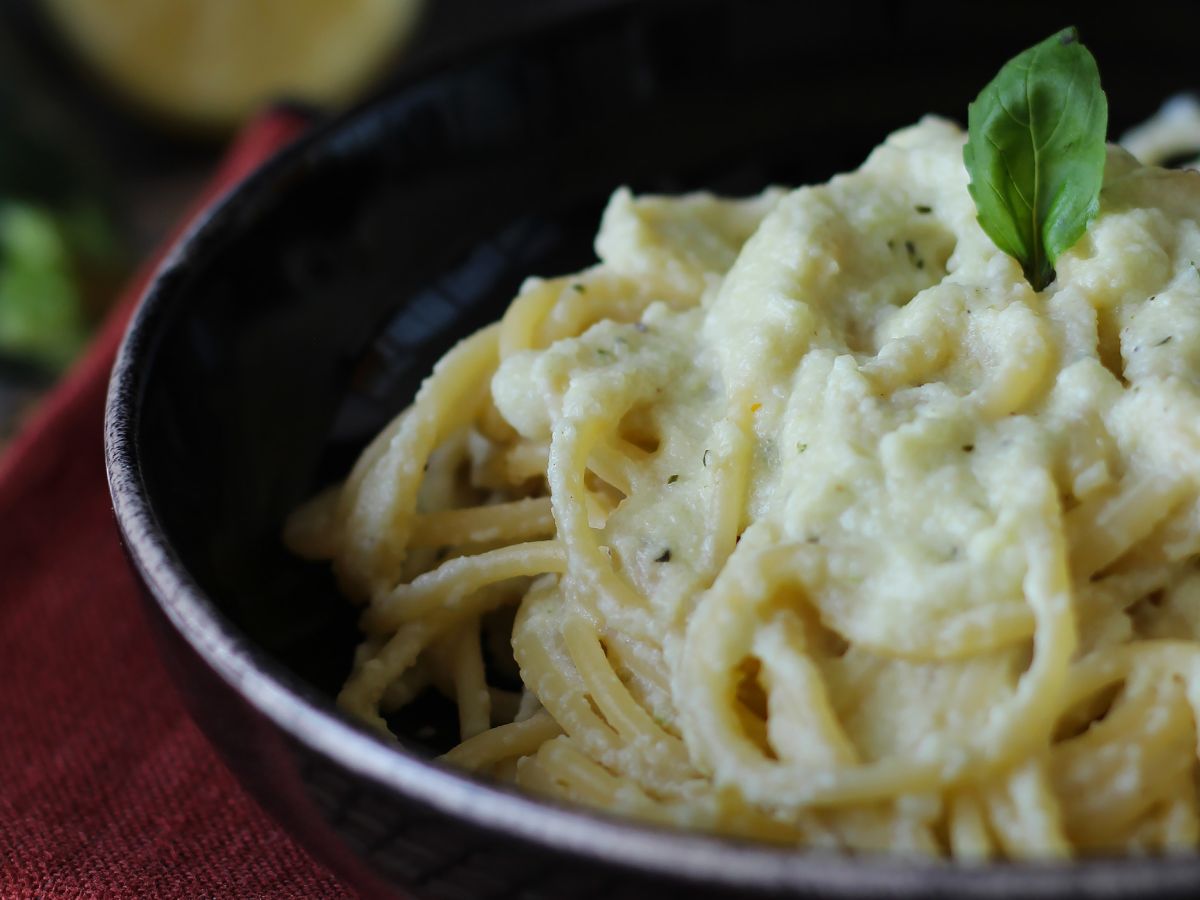 Krämig pasta med zucchini och grekisk yoghurt - foto 5