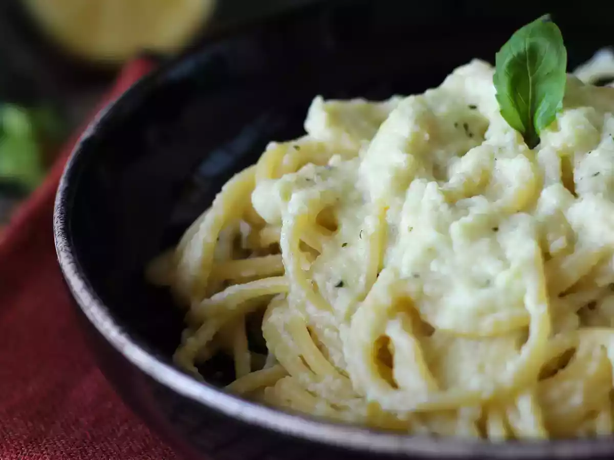 Krämig pasta med zucchini och grekisk yoghurt - foto 5