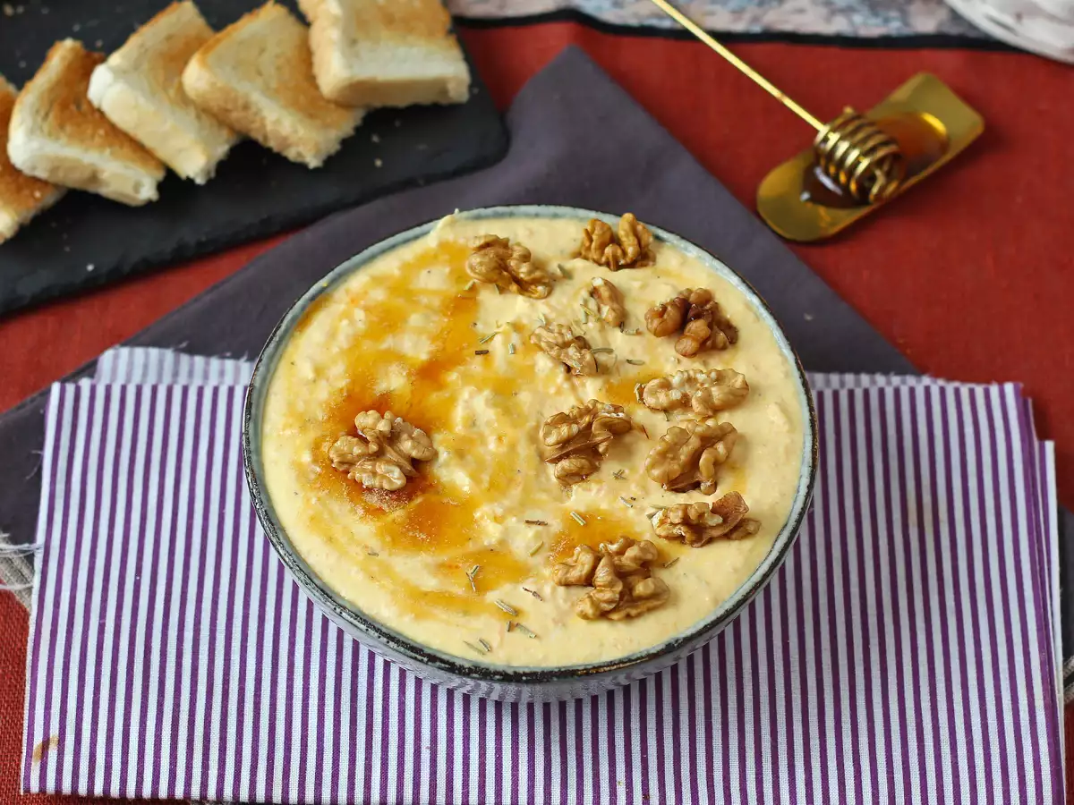 Krämig pumpa- och fetaoströra med honung - foto 3